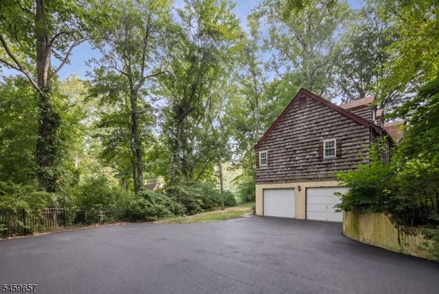 44 Chestnut Rd, Chatham Twp., NJ 07928