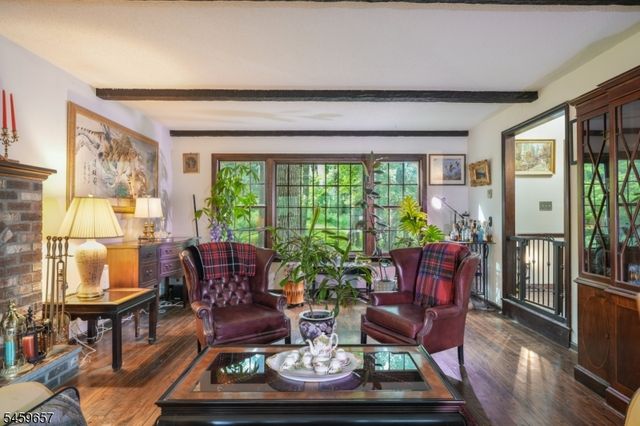 44 Chestnut Rd, Chatham Twp., NJ 07928