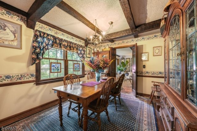 44 Chestnut Rd, Chatham Twp., NJ 07928