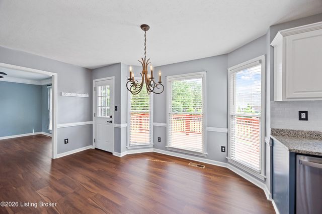 3408 Sample Way, Louisville, KY 40245