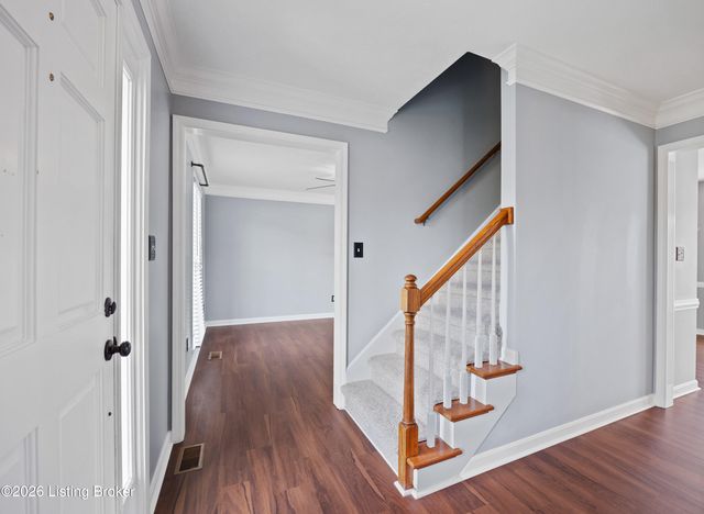 3408 Sample Way, Louisville, KY 40245