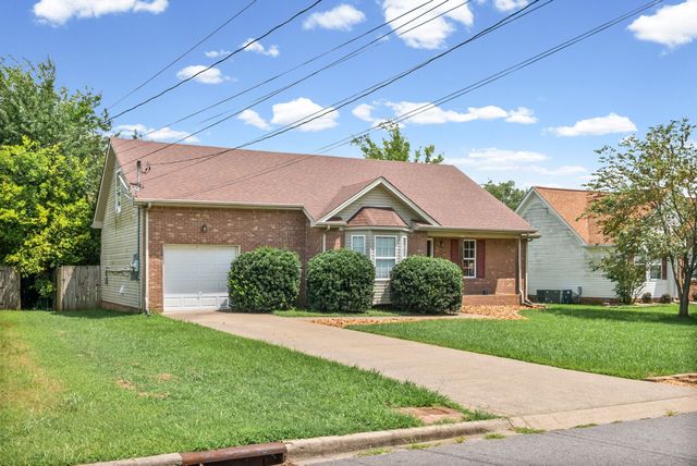 3449 Loon Dr, Clarksville, TN 37042