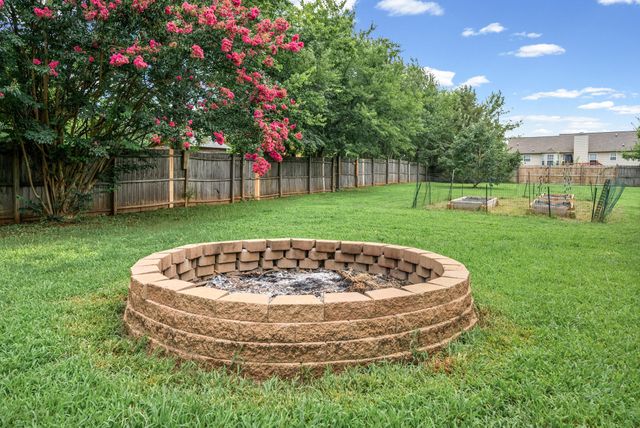 3449 Loon Dr, Clarksville, TN 37042