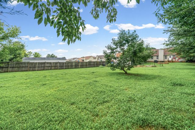 3449 Loon Dr, Clarksville, TN 37042