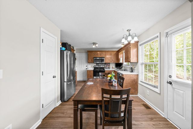 3449 Loon Dr, Clarksville, TN 37042