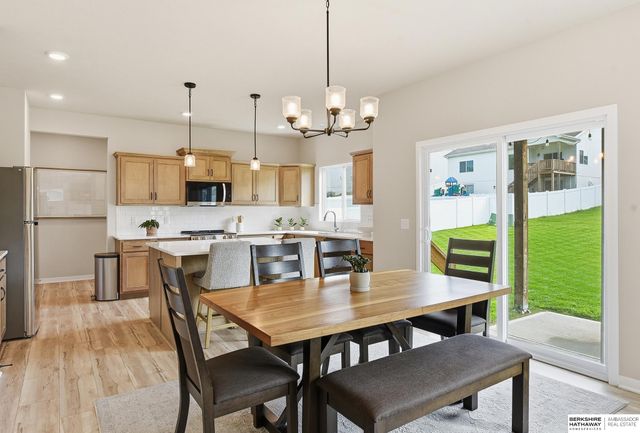 5515 N 182nd Street, Elkhorn, NE 68022