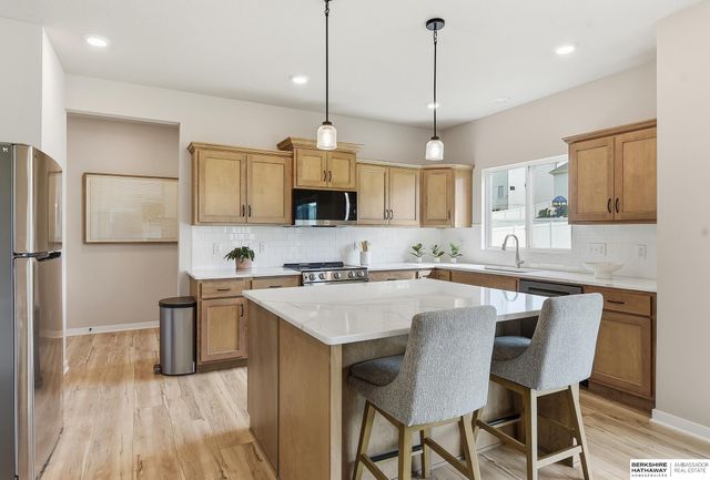 5515 N 182nd Street, Elkhorn, NE 68022