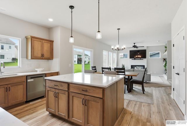 5515 N 182nd Street, Elkhorn, NE 68022