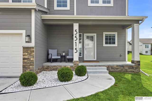 5515 N 182nd Street, Elkhorn, NE 68022