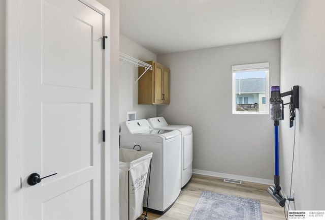 5515 N 182nd Street, Elkhorn, NE 68022