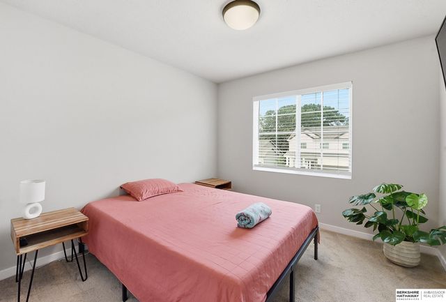 5515 N 182nd Street, Elkhorn, NE 68022