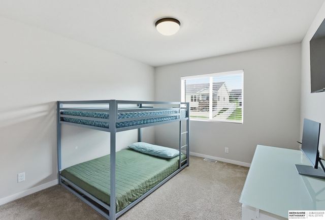 5515 N 182nd Street, Elkhorn, NE 68022