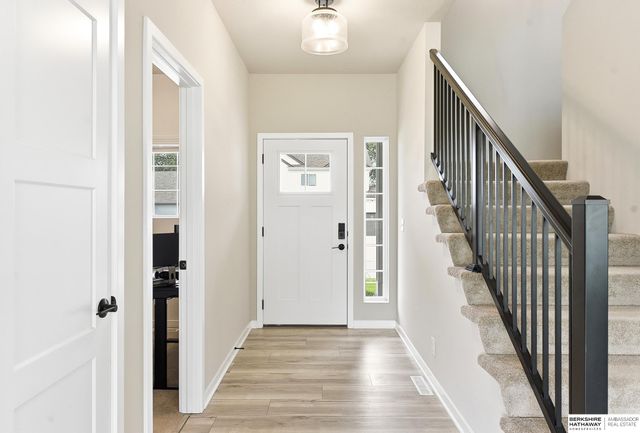 5515 N 182nd Street, Elkhorn, NE 68022