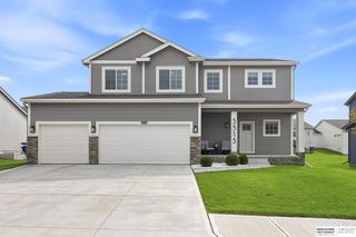 5515 N 182nd Street, Elkhorn, NE 68022