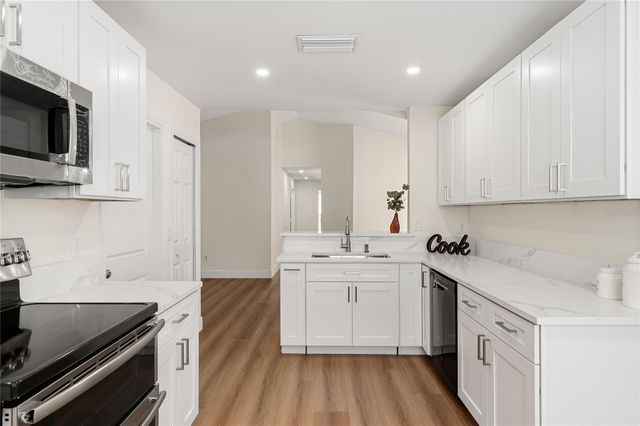 2011 PLAINFIELD DRIVE, Orlando, FL 32812