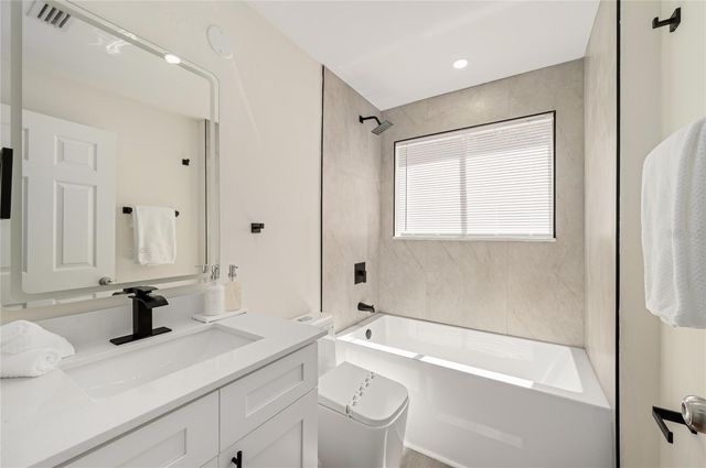2011 PLAINFIELD DRIVE, Orlando, FL 32812