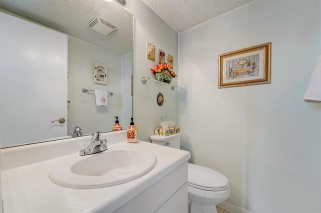 18081 SE Country Club Drive 132, Jupiter, FL 33469