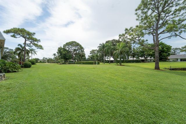 18081 SE Country Club Drive 132, Jupiter, FL 33469