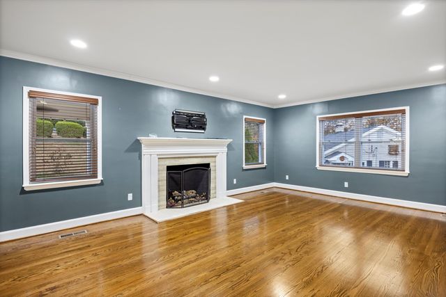 701 S Crest Road, Chattanooga, TN 37404