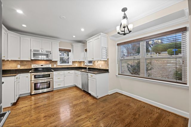 701 S Crest Road, Chattanooga, TN 37404