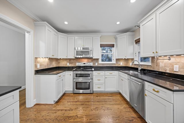 701 S Crest Road, Chattanooga, TN 37404