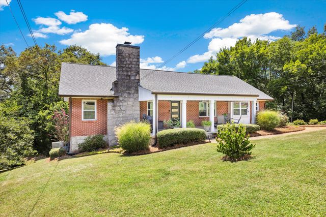 701 S Crest Road, Chattanooga, TN 37404