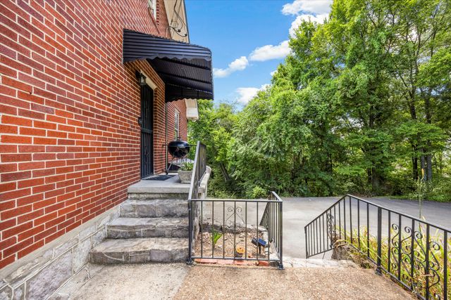 701 S Crest Road, Chattanooga, TN 37404