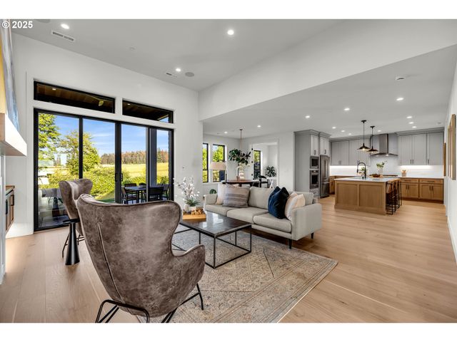 3800 W 2nd St, Washougal, WA 98671