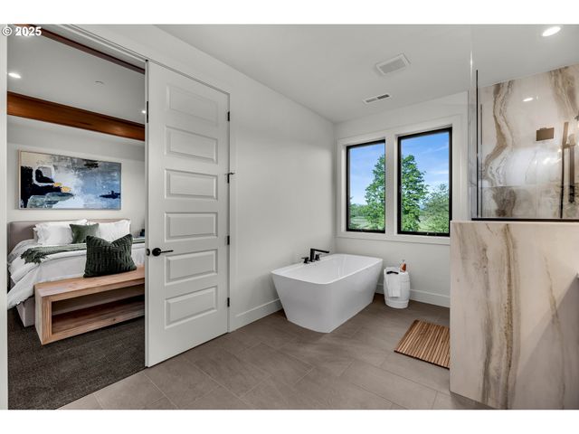 3800 W 2nd St, Washougal, WA 98671