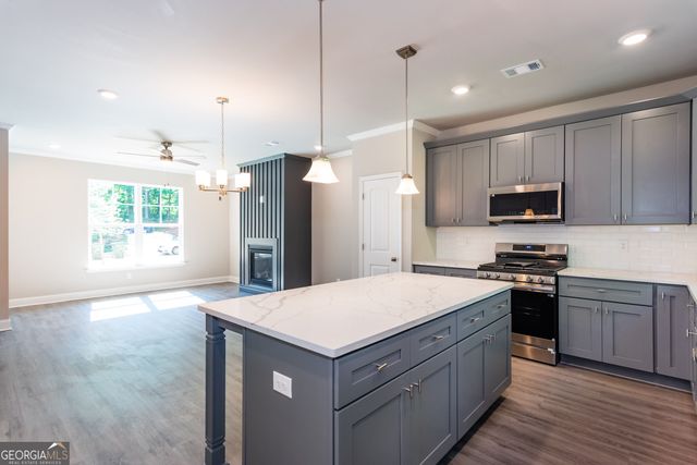 3352 Landings South Drive, Atlanta, GA 30331