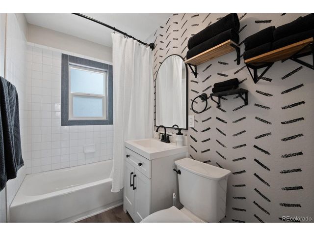 2045 Eaton St, Edgewater, CO 80214