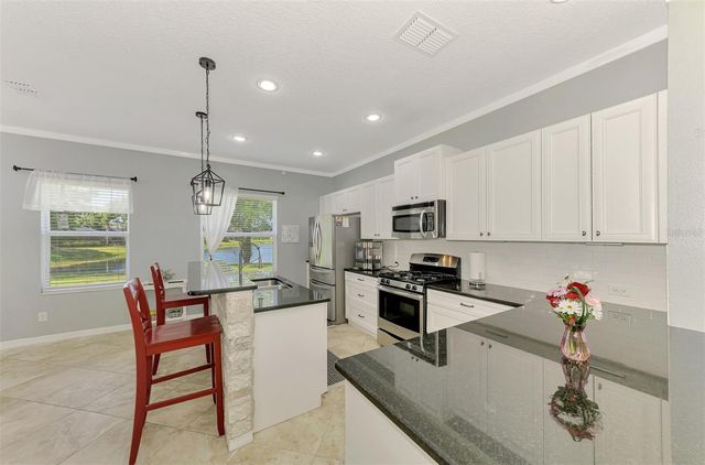 5008 MISSION PARK LANE, Bradenton, FL 34211