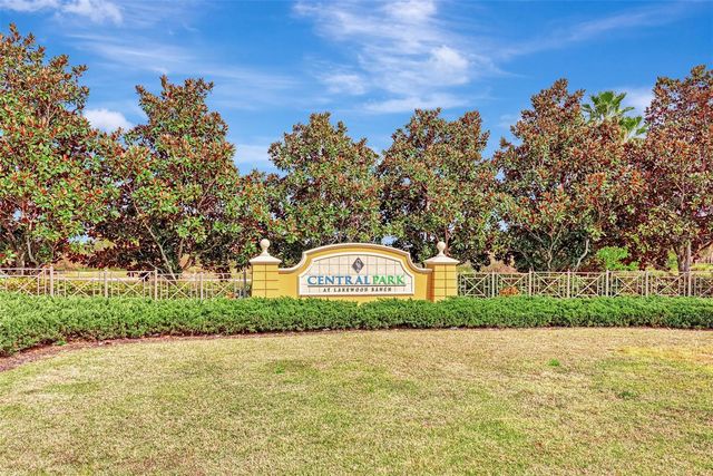 5008 MISSION PARK LANE, Bradenton, FL 34211