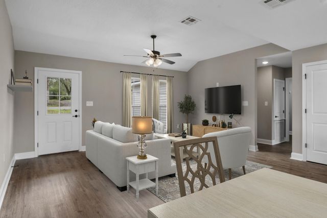 1015 Browns Bridge Rd., Hattiesburg, MS 39401