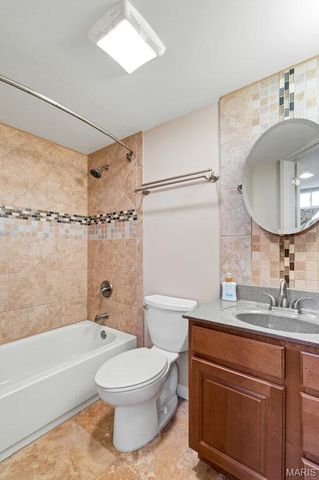 909 W Medalist Court, Wentzville, MO 63385