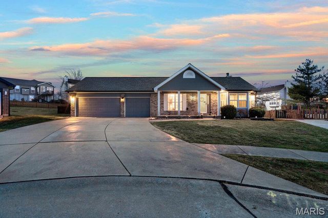 909 W Medalist Court, Wentzville, MO 63385
