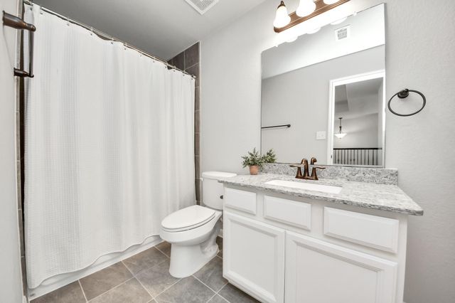 12119 Sandstone Circle, Mont Belvieu, TX 77535