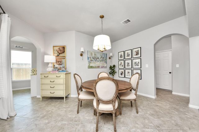 12119 Sandstone Circle, Mont Belvieu, TX 77535