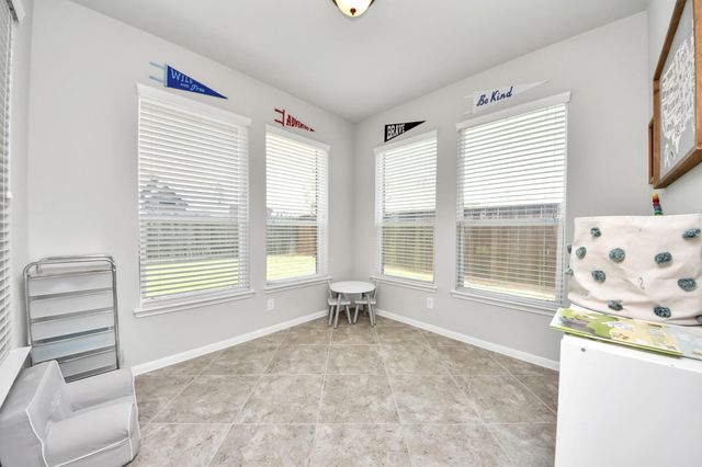 12119 Sandstone Circle, Mont Belvieu, TX 77535