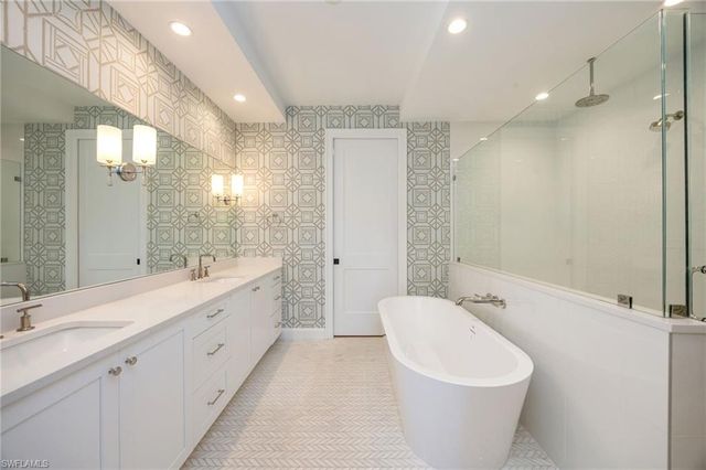 1115 Central AVE 456, Naples, FL 34102