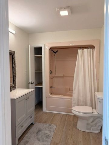 701 Mill St, Marion, MA 02738
