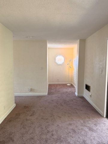 701 Mill St, Marion, MA 02738