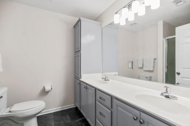 12628 E 48TH Street, Independence, MO 64055