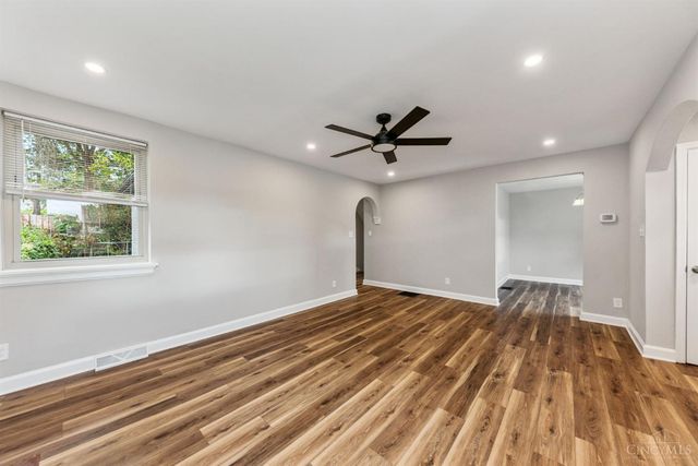 7247 Reading Road, Cincinnati, OH 45237