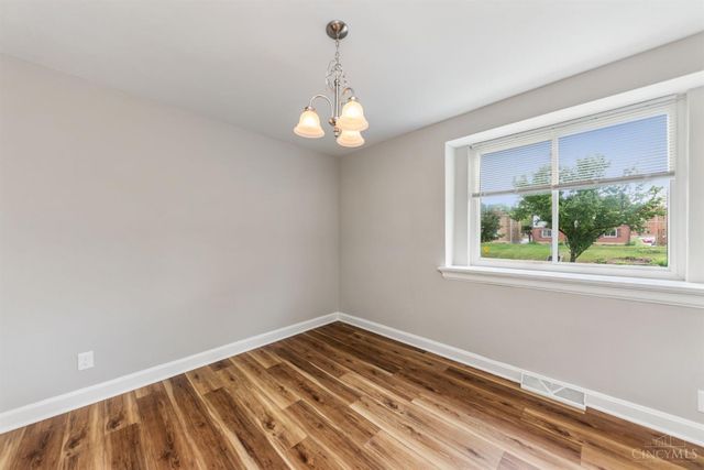 7247 Reading Road, Cincinnati, OH 45237