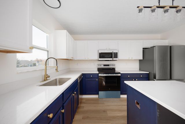 675 Preston Trails Drive, Pickerington, OH 43147