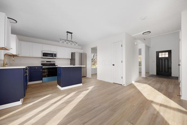 675 Preston Trails Drive, Pickerington, OH 43147