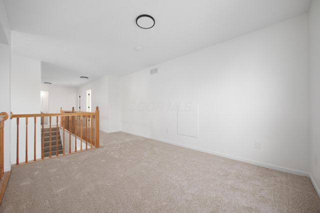 675 Preston Trails Drive, Pickerington, OH 43147