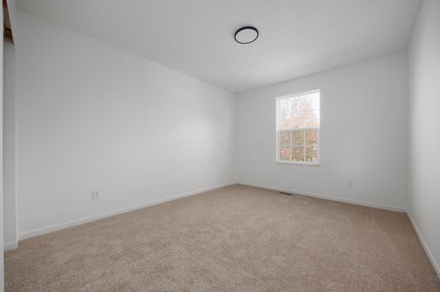 675 Preston Trails Drive, Pickerington, OH 43147