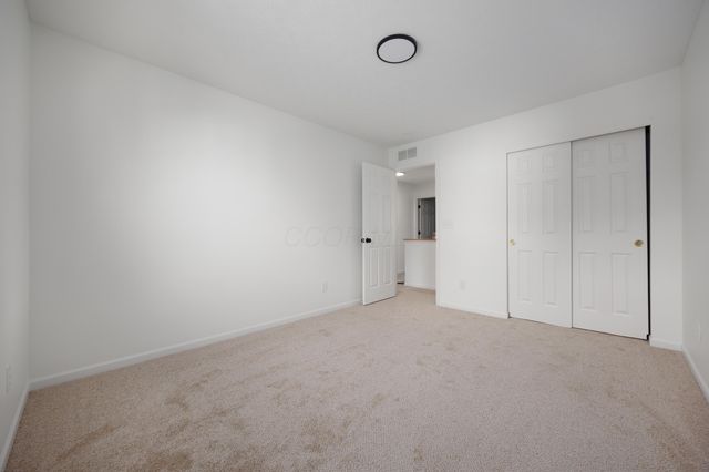 675 Preston Trails Drive, Pickerington, OH 43147